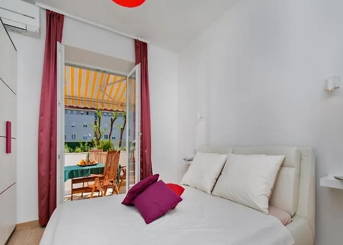 St Thomas *